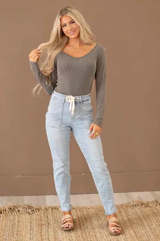 Four Pocket Jeans for Simplicity -Curvy Saturday Morning High Rise Jogger Boyfriend Jeans