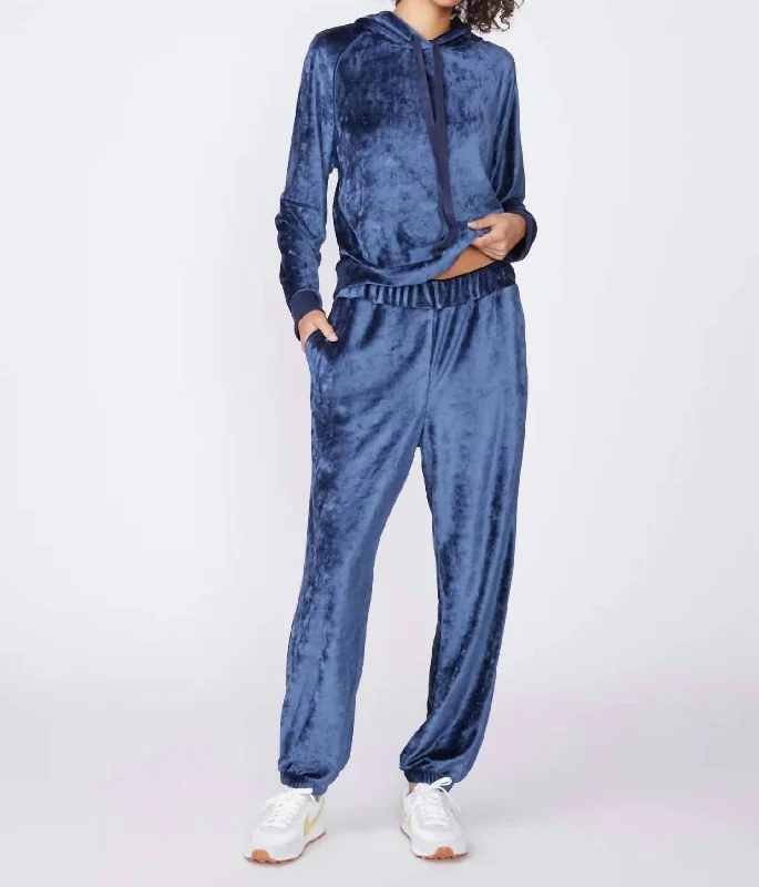 Printed tight trousers for women with bold patterns and eye-catching designs -Bamboo Velour Sweatpant In Blue