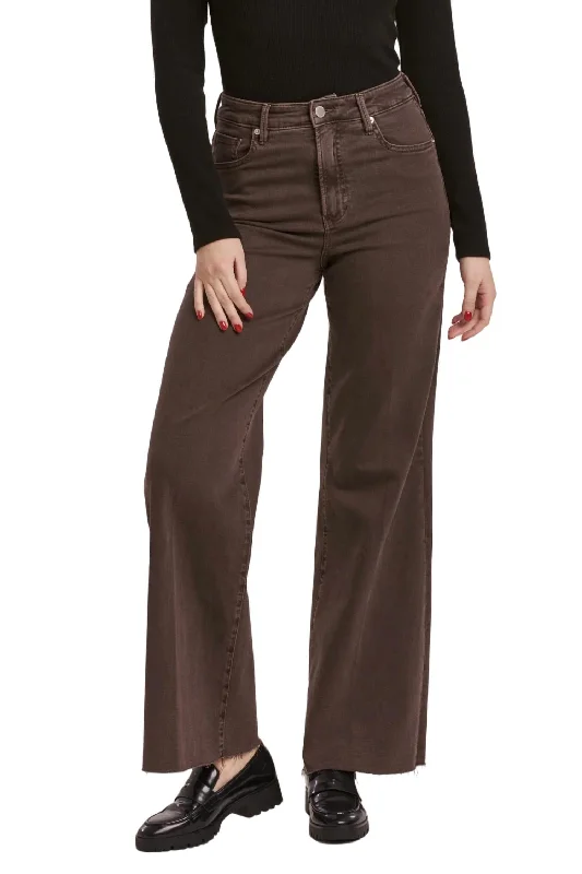 Tight trousers for women with elastic waistband for comfortable all-day wear -Fiona High Rise Wide Leg Pant In Mocha Brown