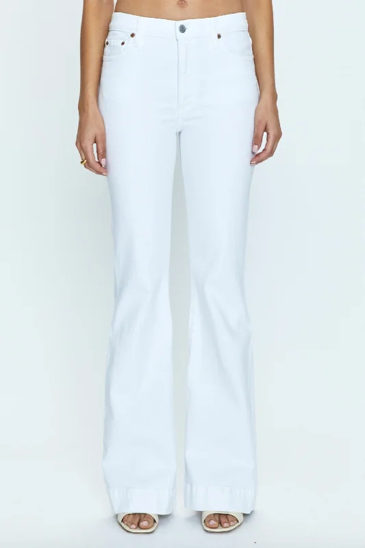 Tailored fit tight trousers for men with sharp pleats and slim leg for office wear -Kinsley Jeans In White