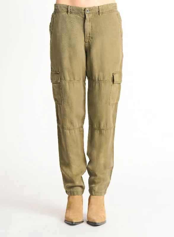 Tight trousers for women with belt loops and classic design for versatile look -Straight Leg Cargo Pant In Olive