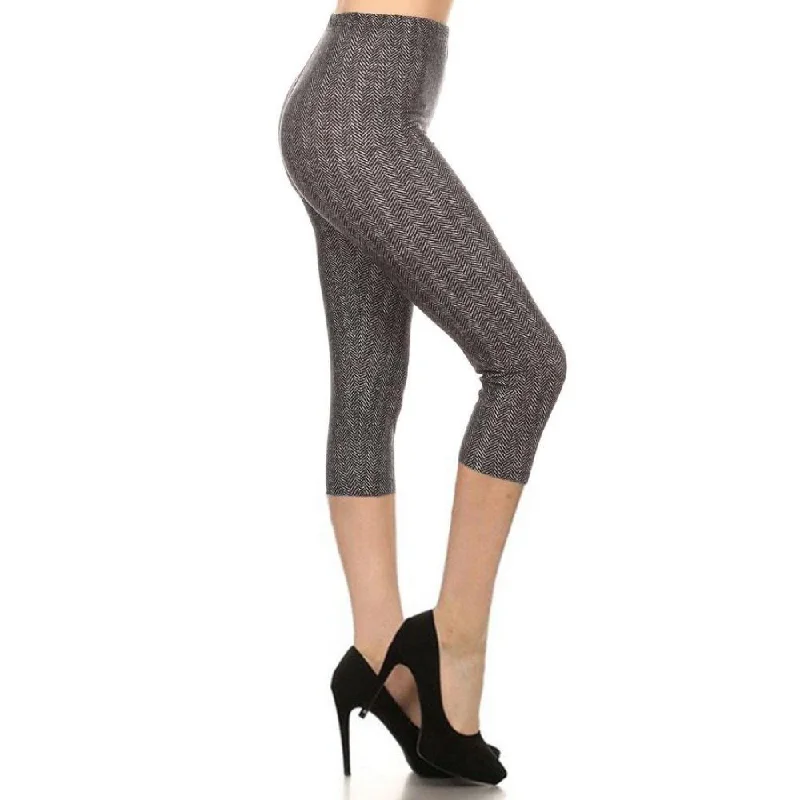 High-rise tight trousers for women with side zippers for easy styling -Chevron Print, High Waisted Capri Leggings