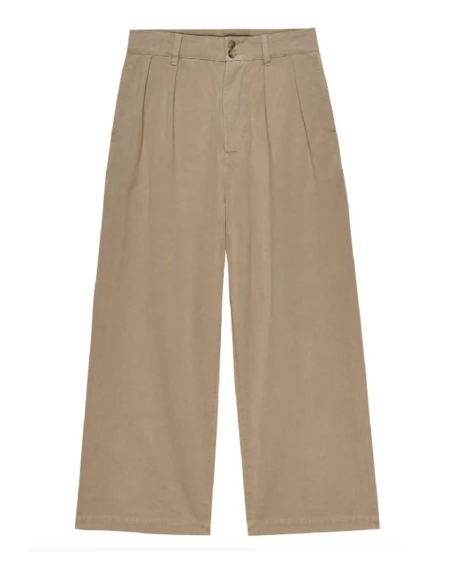 Tight trousers for women with side slits and ankle-length design for chic style -The Town Pants In Brush