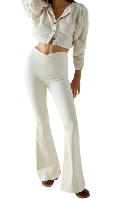 Casual tight trousers for men with slim cut and cotton fabric for comfort -Venice Beach High Rise Flare In Worn White