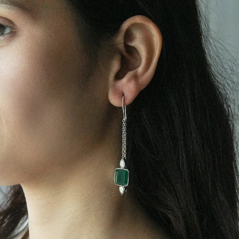 Hoop earrings with circle designs for a classic and timeless shape-SILVER GREEN SUI DHAGA EARRING