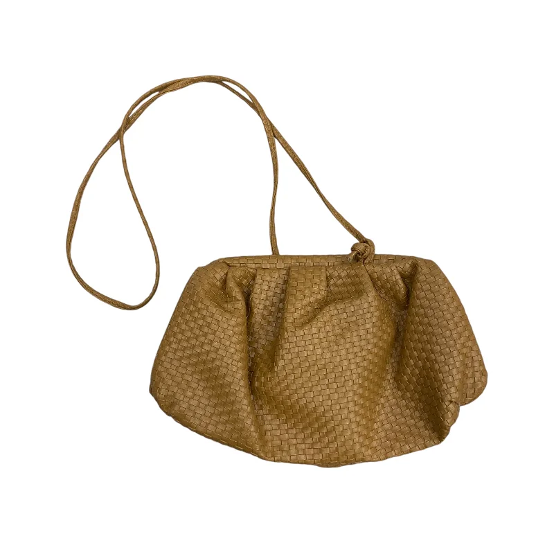 Foldable handle bags for easy storage convenience -Crossbody By Cme In Tan, Size:Medium