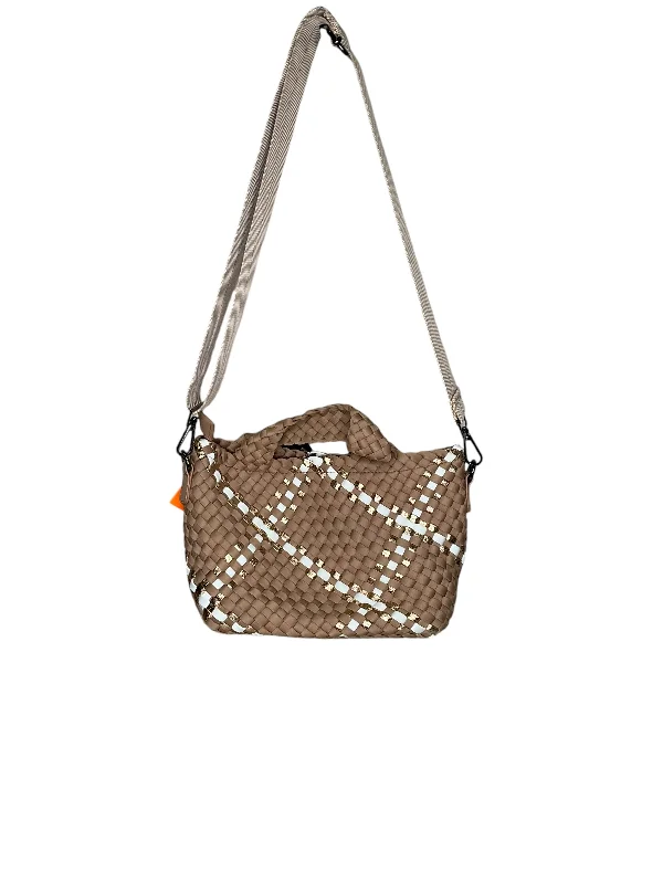 Handle bags with eco-friendly bamboo handles -Crossbody By Haute Shore, Size: Medium