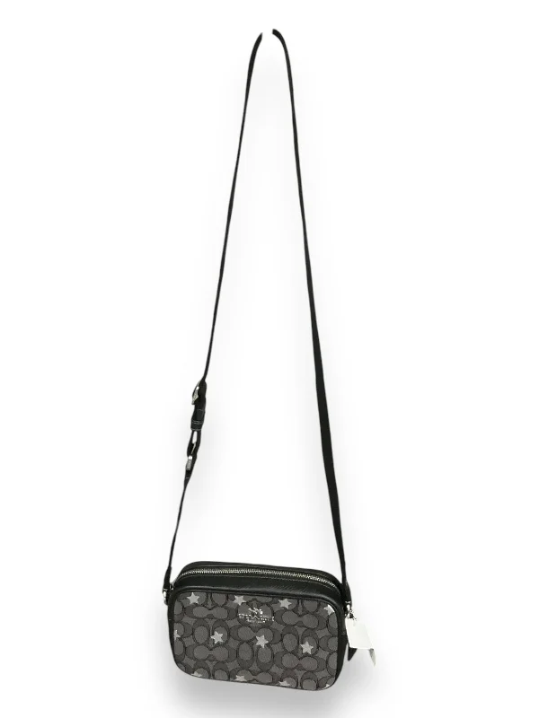 Handle bags with structured shapes for class -Crossbody Designer By Coach, Size: Small