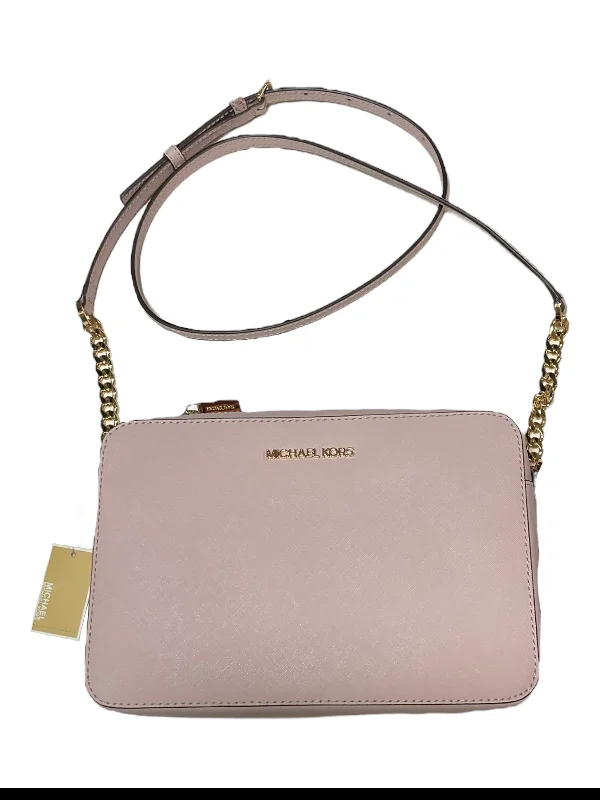 Handle bags with elegant gold-tone hardware -Crossbody Designer By Michael Kors, Size: Medium