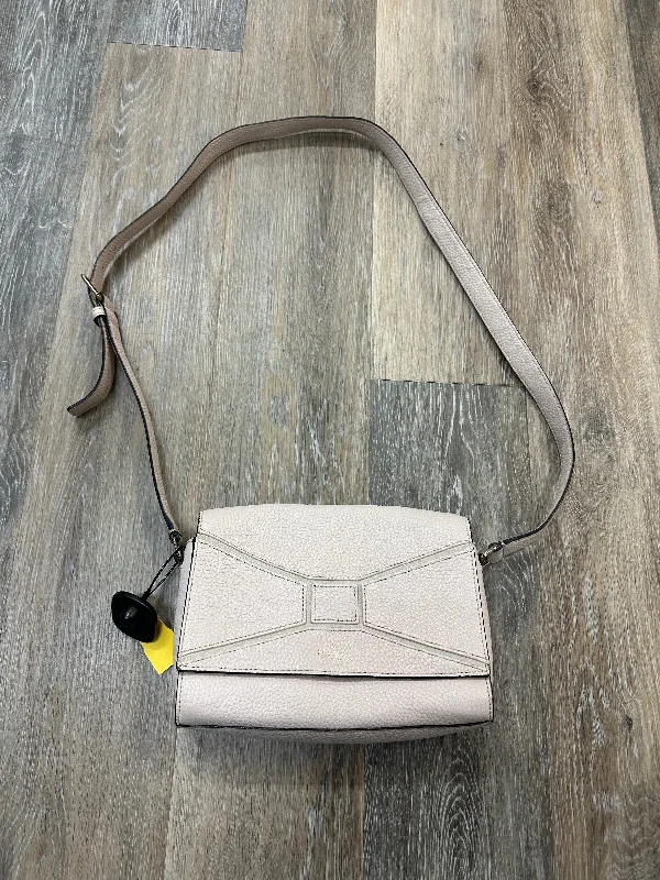 Handle bags with vintage vibes for nostalgia -Handbag Designer By Kate Spade, Size: Medium