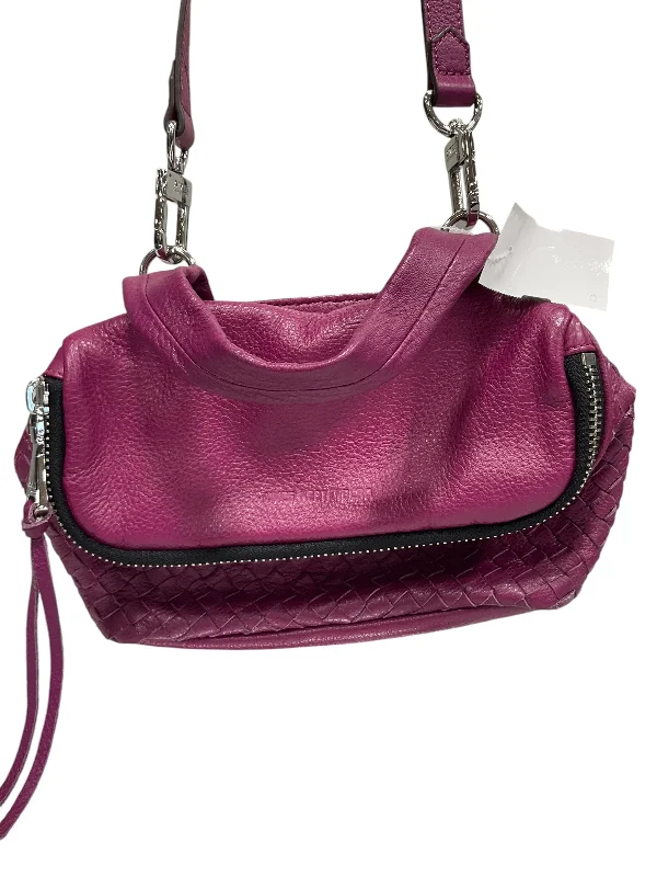 Handle bags with chevron designs for trend -Handbag Leather By Aimee Kestenberg, Size: Small