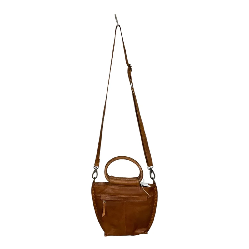 Handle bags with woven fabric for texture -Handbag Leather By Clothes Mentor, Size: Medium