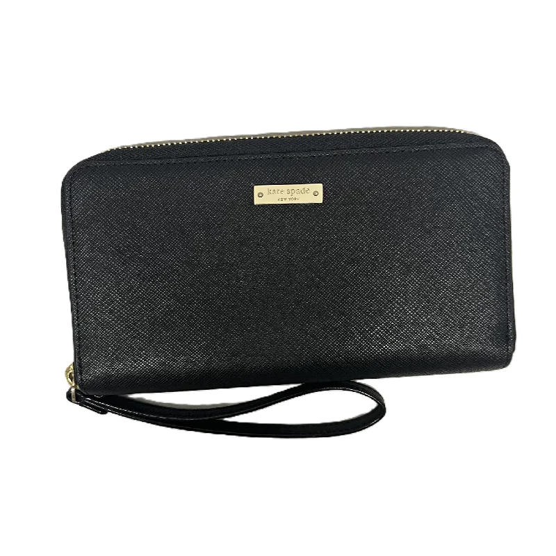 Handle bags with spacious interiors for storage -Wallet Designer By Kate Spade, Size: Medium