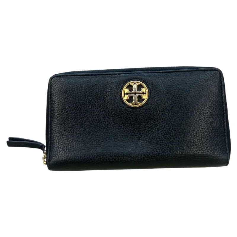 Handle bags with sturdy canvas for longevity -Wallet Designer By Tory Burch, Size: Large